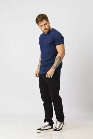 camiseta revive class rosa confete